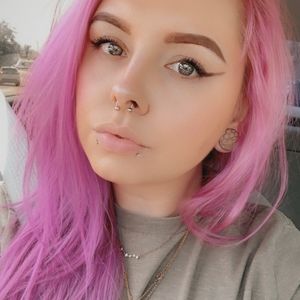 Meet your Posher, Briana